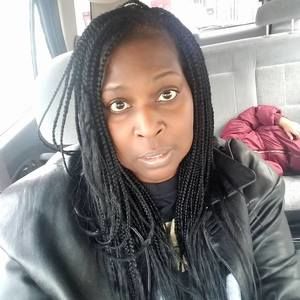 Meet your Posher, Lenora